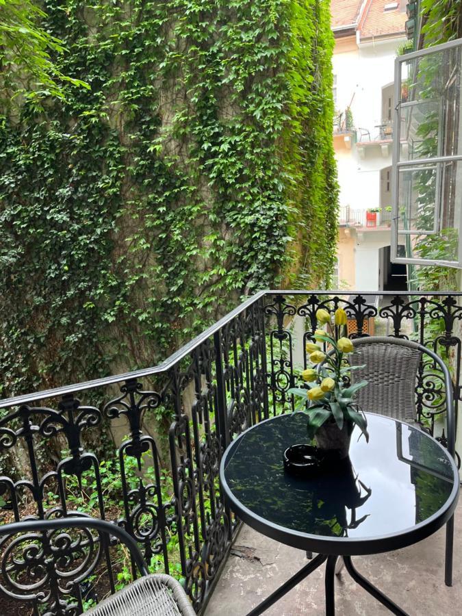 Pyvo Street Home With Balcony By Nw Βουδαπέστη Εξωτερικό φωτογραφία